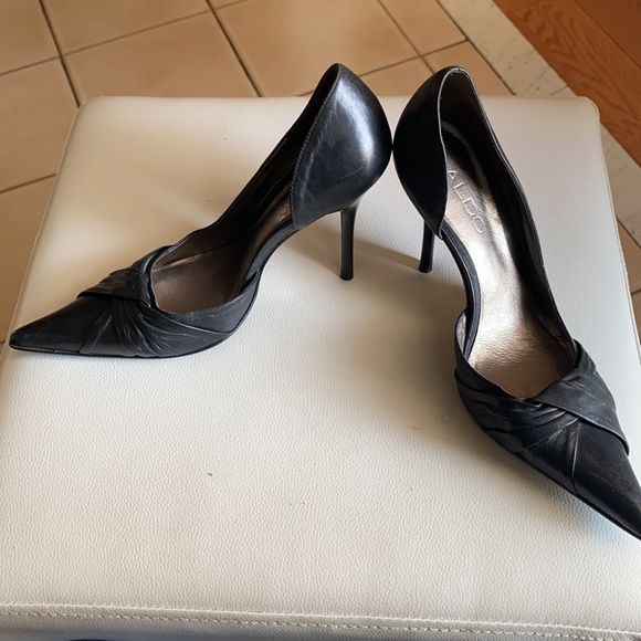 Aldo Pointed toe heels - Picture 2 of 5